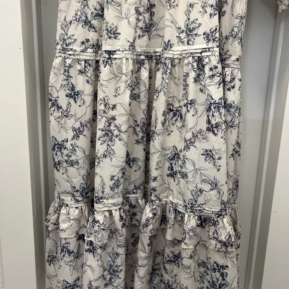 Dainty Jewells White and Blue Floral Dress - Picture 3 of 12